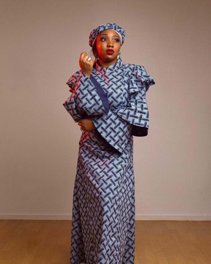 Influenceuse africaine de mode Farida Saidou